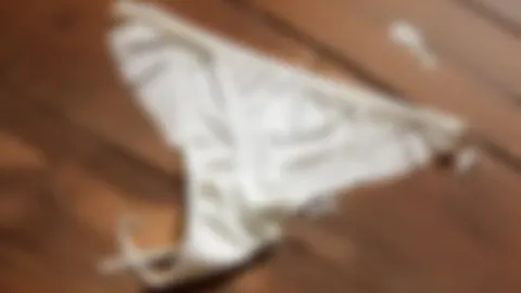 The Rare Wife screenshot 3